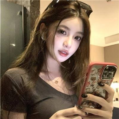 柯罗内的故事